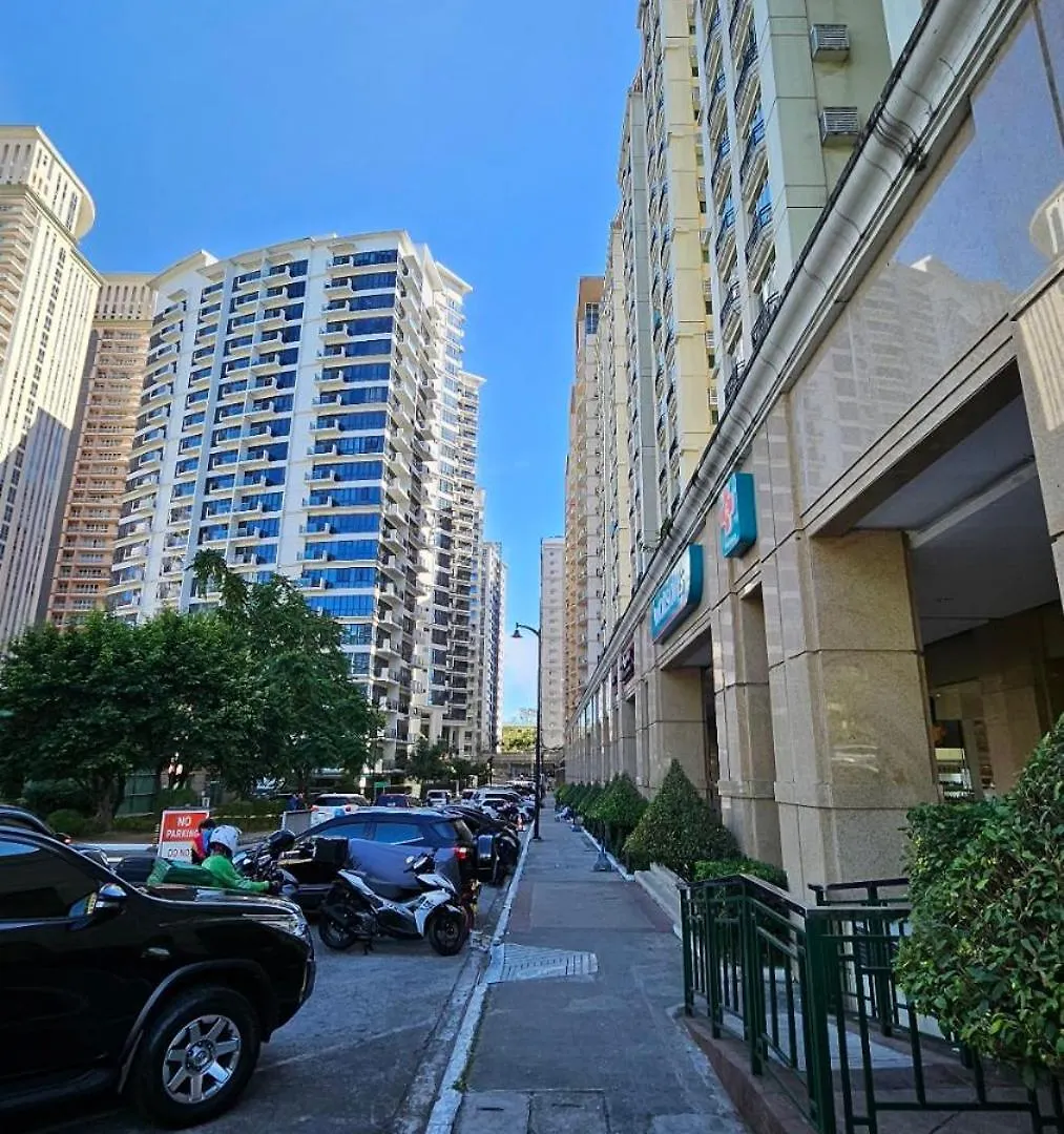 Studio For Rent In Upper Mckinley Hill, Taguig Manila